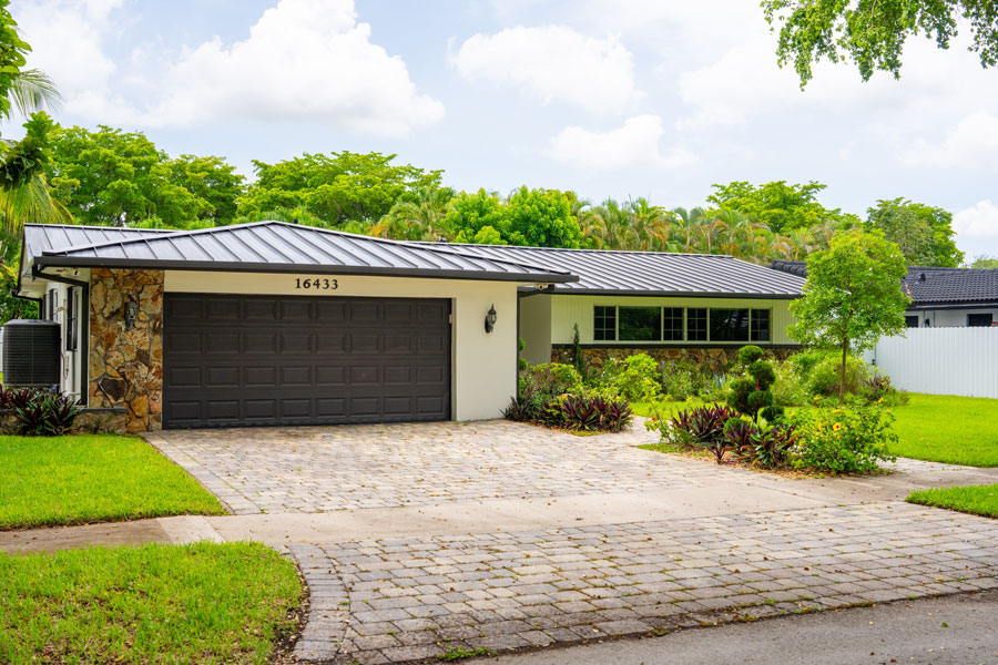 A well-kept single-family home in Miami Lakes reflects the community’s suburban residential character, with mature landscaping, spacious lots and established neighborhoods found throughout this planned Miami-Dade County town.